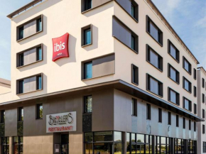 Гостиница ibis Saint Quentin en Yvelines - Vélodrome  Монтиньи-Лё-Бретоннё